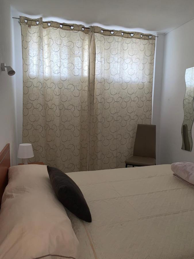 Comodoro, situado en frente del mar Apartamento Los Cristianos  Exterior foto